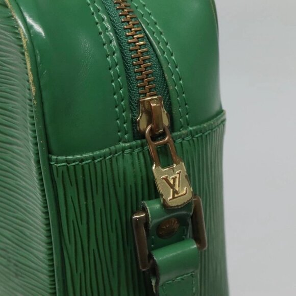 LOUIS VUITTON Epi Trocadero 27 Shoulder Bag Green LV Auth - Picture 11 of 16